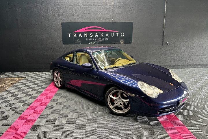 PORSCHE 911 CARRERA 4 COUPE 996