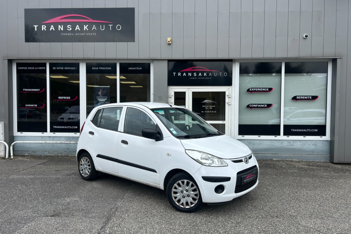 HYUNDAI i10