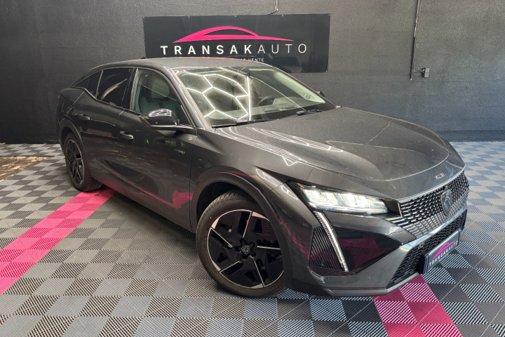 PEUGEOT 408