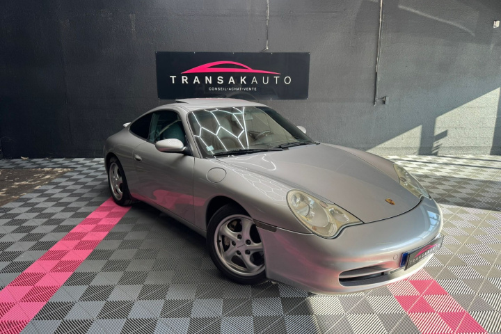 PORSCHE 911 CARRERA 4 COUPE 996