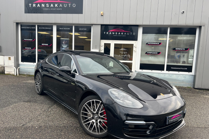 PORSCHE PANAMERA