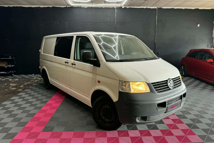 VOLKSWAGEN TRANSPORTER FOURGON