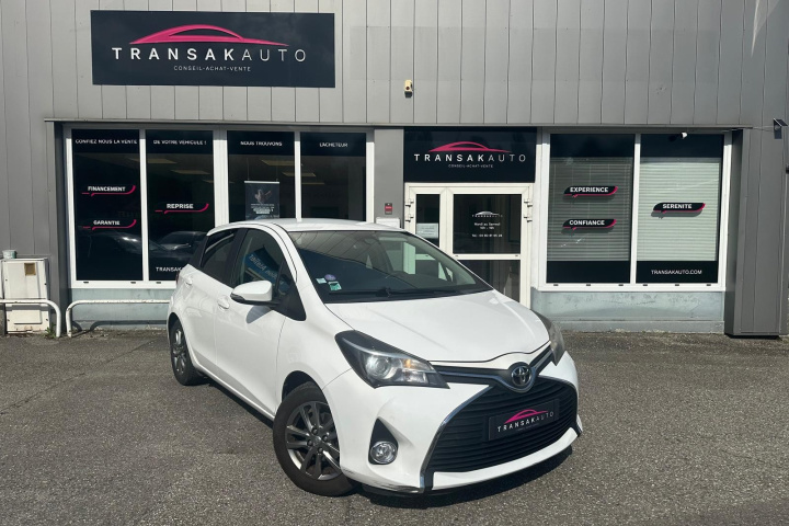 TOYOTA YARIS LCA 2016